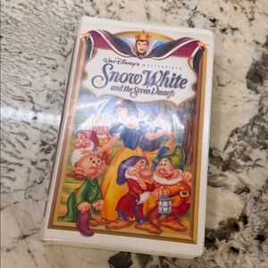 Snow White and the seven dwarfs VHS Tape in Clamshell Masterpiece collection